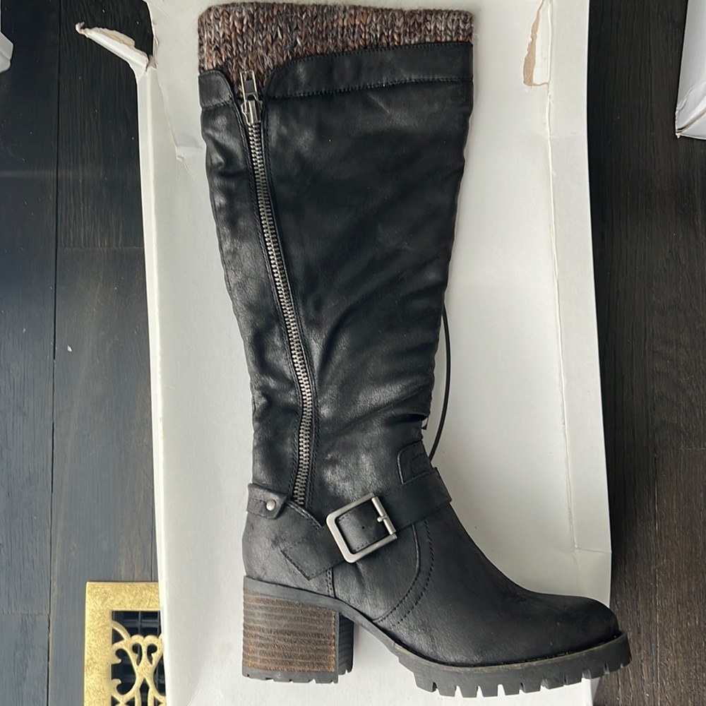 Steve Madden, size 8 black boots, brand new never worn